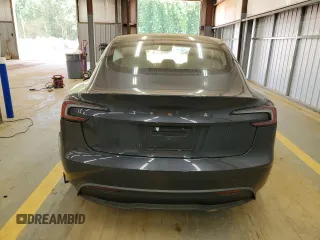2025 Tesla Model 3 Long Range z VIN 5YJ3E1EA2SF930959, wystawiony jako Copart lot #54921345 z przebiegiem 168 mil mil oraz Szkoda całkowita • Salvage title. Historia ofert i sprzedaży dostępna na DreamBid. Obrazek 6.