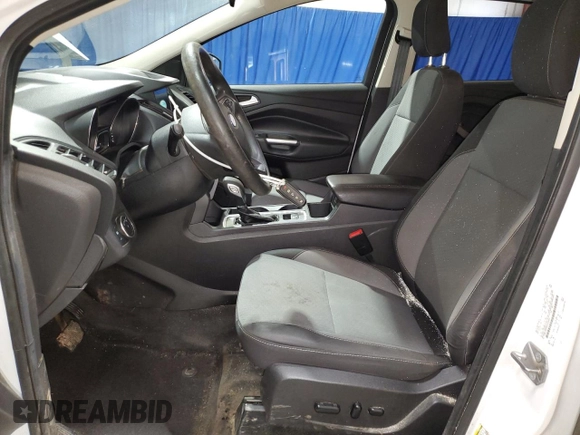 2019 Ford Escape SE z VIN 1FMCU9GD2KUC22853, wystawiony jako Copart lot #56972345 z przebiegiem 140 105 mil mil oraz Tytuł czysty. Historia ofert i sprzedaży dostępna na DreamBid. Obrazek 7.