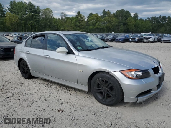 2008 BMW 3 Series 328xi z VIN WBAVC935X8K036008, wystawiony jako Copart lot #57130885 z przebiegiem 216 919 mil mil oraz Czysty tytuł • Clean title. Historia ofert i sprzedaży dostępna na DreamBid. Obrazek 4.