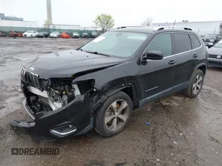 2019 Jeep Cherokee Limited with VIN 1C4PJMDX4KD251190, listed as a IAAI auction lot 41971282 with 28,207 mi miles and . Bid and sale history available at DreamBid. Image 18.