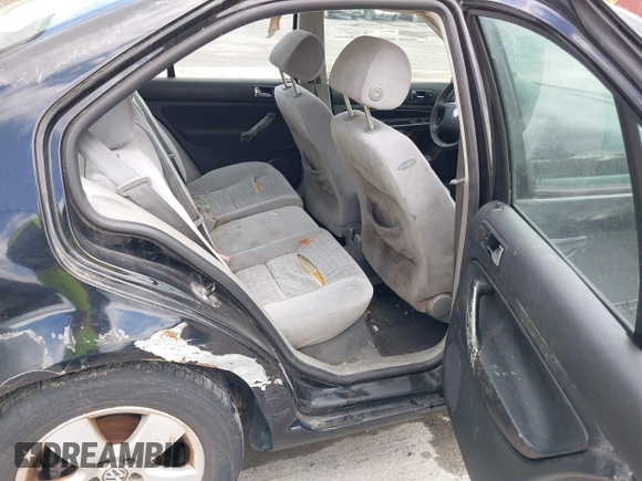 2003 Volkswagen Jetta GLS с VIN 3VWSK69M43M126923, выставлен на аукционе IAAI как лот 42211808 с пробегом 212 187 миль миль и . История ставок и продаж доступна на DreamBid. Изображение 8.