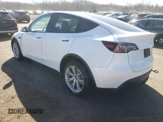 2021 Tesla Model Y Long Range with VIN 5YJYGDEE5MF118045, listed as a Copart auction lot 50790065 with 43,704 mi miles and Salvage Title. Bid and sale history available at DreamBid. Image 2.