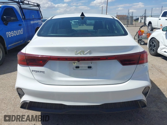 2023 Kia Forte LXS z VIN 3KPF24AD8PE624501, wystawiony jako IAAI lot #42376170 z przebiegiem 49 248 mil mil oraz . Historia ofert i sprzedaży dostępna na DreamBid. Obrazek 16.