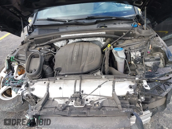2018 Porsche Macan with VIN WP1AA2A51JLB06768, listed as a IAAI auction lot 41094542 with 55,045 mi miles and . Bid and sale history available at carsss.com. Image 10.
