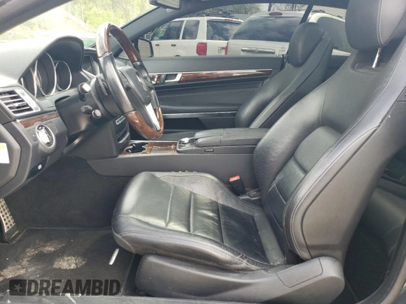 2014 Mercedes-Benz E 350 z VIN WDDKJ8JB3EF235278, wystawiony jako Copart lot #55638145 z przebiegiem 97 844 mil mil oraz Szkoda całkowita • Salvage title. Historia ofert i sprzedaży dostępna na DreamBid. Obrazek 7.