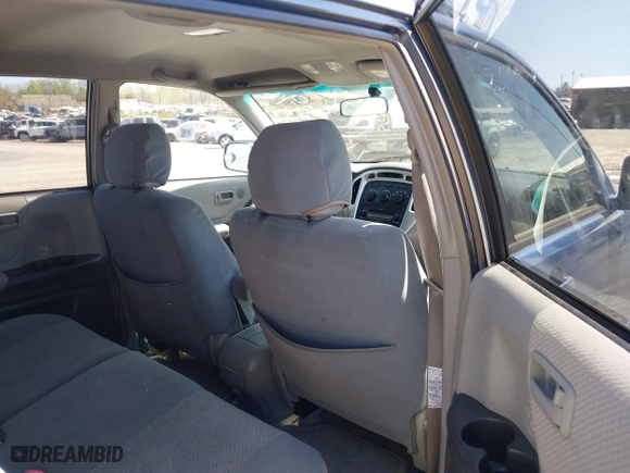 2005 Toyota Highlander with VIN JTEHD21A250037810, listed as a IAAI auction lot 42010190 with 181,645 mi miles. Bid and sale history available at carsss.com. Image 8.