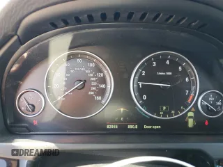 2014 BMW X5 xDrive35i z VIN 5UXKR0C50E0H23037, wystawiony jako Copart lot #56145725 z przebiegiem 82 955 mil mil oraz Szkody całkowita. Historia ofert i sprzedaży dostępna na DreamBid. Obrazek 9.