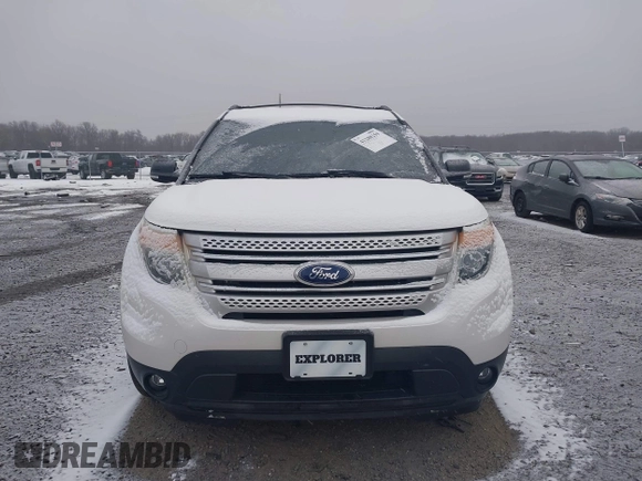 2014 Ford Explorer XLT with VIN 1FM5K7D85EGB32187, listed as a IAAI auction lot 41288259 with 237,289 mi miles. Bid and sale history available at carsss.com. Image 12.