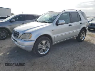 2000 Mercedes-Benz M-Class with VIN 4JGAB54E6YA193547, listed as a Copart auction lot 42967835 with 233,303 mi miles and Salvage Title. Bid and sale history available at carsss.com. Image 1.