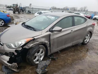 2013 Hyundai Elantra GLS z VIN 5NPDH4AE0DH239388, wystawiony jako Copart lot #38898104 z przebiegiem 198 765 mil mil oraz Szkody całkowita. Historia ofert i sprzedaży dostępna na DreamBid. Obrazek 1.