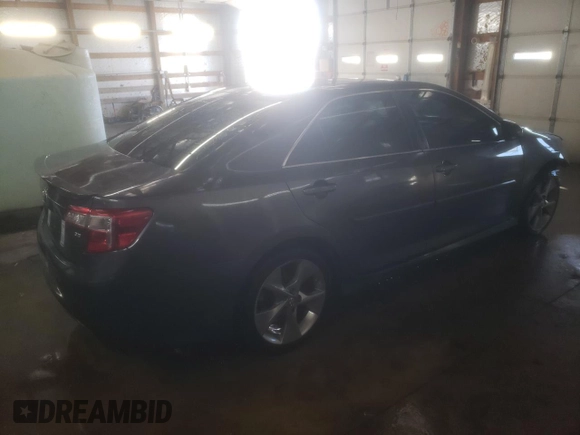 2014 Toyota Camry L with VIN 4T1BF1FK7EU867963, listed as a Copart auction lot 88813865 with 116,871 mi miles and Salvage Title. Bid and sale history available at carsss.com. Image 3.