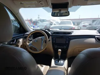 2015 Nissan Rogue SL with VIN 5N1AT2MT4FC773875, listed as a IAAI auction lot 41803439 with 206,399 mi miles. Bid and sale history available at carsss.com. Image 18.