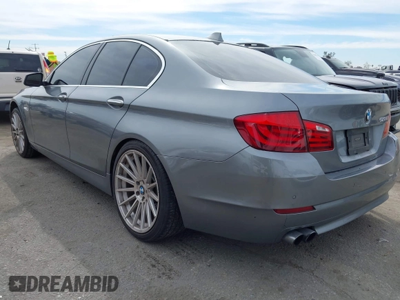2013 BMW 5 Series 528i with VIN WBAXG5C53DDY36704, listed as a IAAI auction lot 41657370 with 119,045 mi miles and . Bid and sale history available at DreamBid. Image 3.