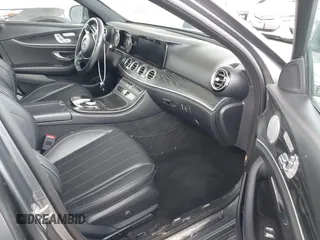 2018 Mercedes-Benz E-Class E 300 with VIN WDDZF4JB7JA337702, listed as a IAAI auction lot 41713178 with 1 mi miles. Bid and sale history available at carsss.com. Image 5.