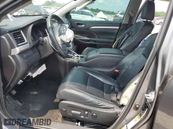 2018 Toyota Highlander SE with VIN 5TDKZRFH9JS545175, listed as a Copart auction lot 59377945 with 214,242 mi miles and Salvage title. Bid and sale history available at DreamBid. Image 7.