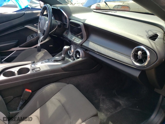 2021 Chevrolet Camaro 1LT with VIN 1G1FB3DX6M0137472, listed as a Copart auction lot 65972303 with 35,409 mi miles. Bid and sale history available at carsss.com. Image 7.