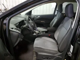 2019 Ford Escape SE z VIN 1FMCU9GD6KUB27891, wystawiony jako Copart lot #56957905 z przebiegiem 61 342 mil mil oraz Szkoda całkowita • Salvage title. Historia ofert i sprzedaży dostępna na DreamBid. Obrazek 7.