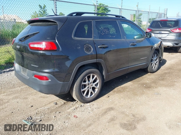2016 Jeep Cherokee Sport с VIN 1C4PJLAB0GW293645, выставлен на аукционе IAAI как лот 42566125 с пробегом 173 803 миль миль и . История ставок и продаж доступна на DreamBid. Изображение 4.