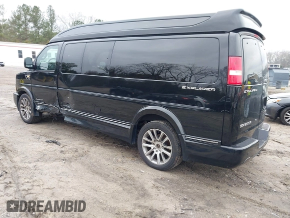 2019 GMC Savana Cargo with VIN 1GTW7BFG2K1176681, listed as a IAAI auction lot 41627842 with 110,000 mi miles. Bid and sale history available at carsss.com. Image 3.