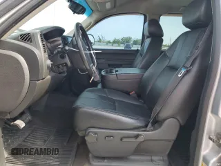 2013 GMC Sierra 1500 SLE with VIN 3GTP1VE09DG301496, listed as a Copart auction lot 57856585 with 132,411 mi miles and Non repairable. Bid and sale history available at DreamBid. Image 7.