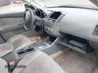 2005 Nissan Altima 2.5 z VIN 1N4AL11D55C952314, wystawiony jako IAAI lot #42261173 z przebiegiem Nie podano mil oraz . Historia ofert i sprzedaży dostępna na DreamBid. Obrazek 5.