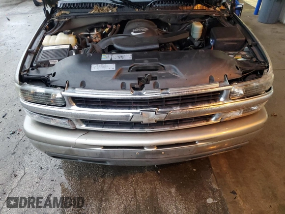 2002 Chevrolet Suburban LS with VIN 3GNEC16Z62G170085, listed as a Copart auction lot 80313284 with 458,005 mi miles and Salvage Title. Bid and sale history available at carsss.com. Image 12.