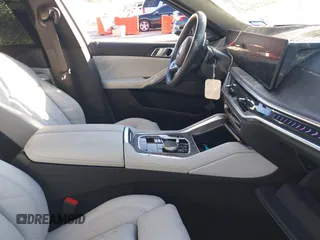 2024 BMW X6 xDrive40i with VIN 5UX33EX02R9T41673, listed as a IAAI auction lot 41427201 with 14,266 mi miles. Bid and sale history available at carsss.com. Image 5.