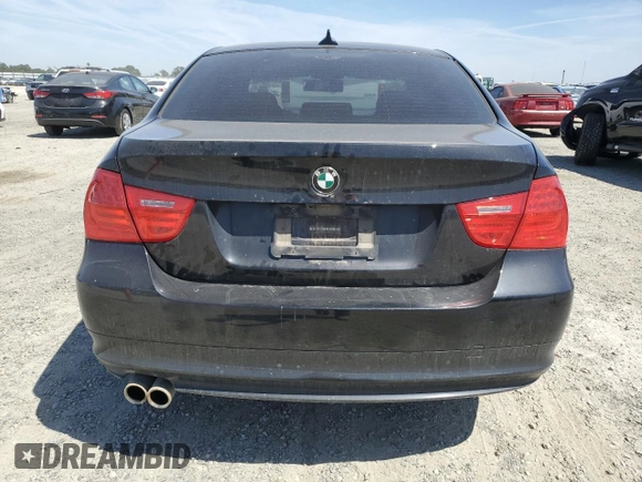 2011 BMW 3 Series 328i xDrive z VIN WBAPK7C52BA818235, wystawiony jako Copart lot #56346645 z przebiegiem 117 905 mil mil oraz Szkoda całkowita • Salvage title. Historia ofert i sprzedaży dostępna na DreamBid. Obrazek 6.