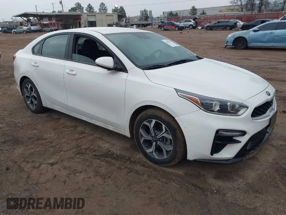 2021 Kia Forte LXS with VIN 3KPF24AD9ME329578, listed as a IAAI auction lot 41600312 with 73,272 mi miles. Bid and sale history available at carsss.com. Image 1.