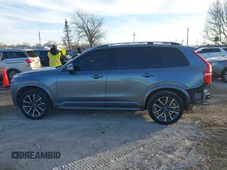 2019 Volvo XC90 Momentum with VIN YV4102PK0K1419547, listed as a IAAI auction lot 41501474 with 39,227 mi miles. Bid and sale history available at carsss.com. Image 14.