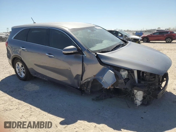 2020 Kia Sorento LX with VIN 5XYPG4A35LG651763, listed as a Copart auction lot 49738375 with 41,100 mi miles and Salvage Title. Bid and sale history available at DreamBid. Image 4.