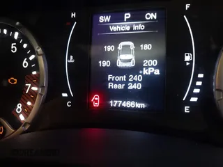 2019 Jeep Renegade Latitude with VIN ZACNJABB0KPJ93901, listed as a IAAI auction lot 40912828 with 177,466 mi miles and . Bid and sale history available at DreamBid. Image 6.