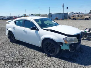 2014 Dodge Avenger SE z VIN 1C3CDZAB6EN180637, wystawiony jako IAAI lot #42074668 z przebiegiem 169 373 mil mil oraz . Historia ofert i sprzedaży dostępna na DreamBid. Obrazek 1.