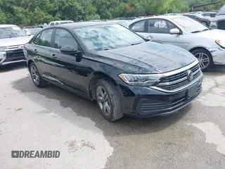 2024 Volkswagen Jetta SE with VIN 3VW7M7BU0RM059133, listed as a IAAI auction lot 42553729 with 13,091 mi miles and . Bid and sale history available at DreamBid. Image 1.