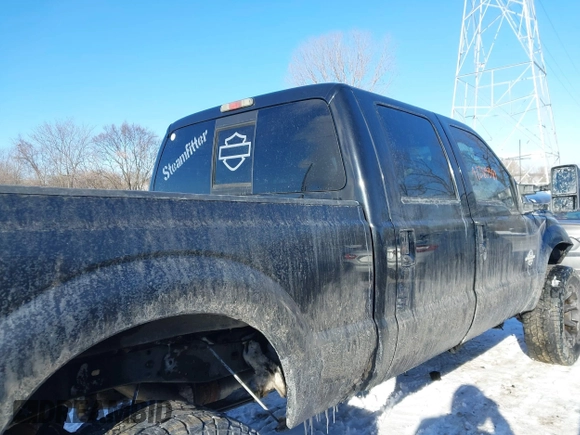 2011 Ford F-250 XL z VIN 1FT7W2BT0BEA11988, wystawiony jako IAAI lot #41285381 z przebiegiem 214 286 mil mil oraz . Historia ofert i sprzedaży dostępna na DreamBid. Obrazek 13.