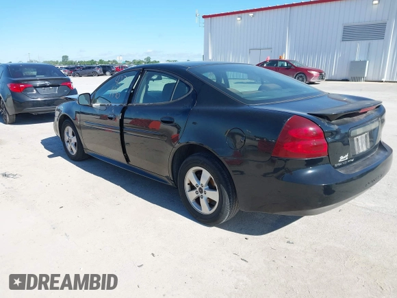 2007 Pontiac Grand Prix z VIN 2G2WP552171124777, wystawiony jako IAAI lot #42301446 z przebiegiem 208 607 mil mil oraz . Historia ofert i sprzedaży dostępna na DreamBid. Obrazek 3.