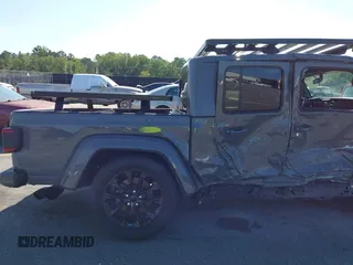 2022 Jeep Gladiator High Altitude with VIN 1C6HJTFG6NL152173, listed as a IAAI auction lot 42524638 with 17,148 mi miles and . Bid and sale history available at DreamBid. Image 19.