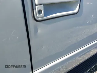 2000 Cadillac Escalade z VIN 1GYEK13R1YR115692, wystawiony jako IAAI lot #41300434 z przebiegiem 431 564 mil mil oraz . Historia ofert i sprzedaży dostępna na DreamBid. Obrazek 14.