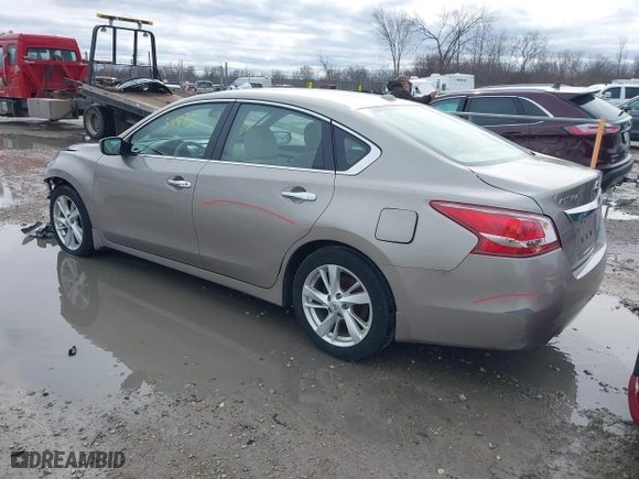 2013 Nissan Altima 2.5 S with VIN 1N4AL3AP3DC261559, listed as a IAAI auction lot 41959475 with 87,704 mi miles. Bid and sale history available at carsss.com. Image 3.