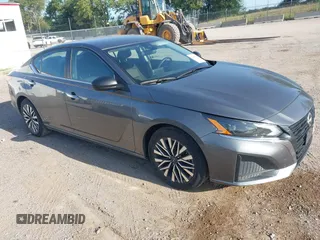 2024 Nissan Altima SV with VIN 1N4BL4DV5RN381962, listed as a IAAI auction lot 42804606 with 45,142 mi miles and . Bid and sale history available at DreamBid. Image 1.