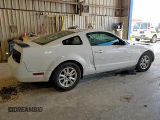 2006 Ford Mustang Standard with VIN 1ZVFT80N965159930, listed as a Copart auction lot 58993635 with 157,415 mi miles and Salvage title. Bid and sale history available at DreamBid. Image 3.