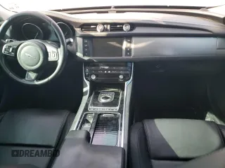 2018 Jaguar XF 25t with VIN SAJBR4FX6JCY61663, listed as a Copart auction lot 74427544 with 0 mi miles and Clean Title. Bid and sale history available at carsss.com. Image 8.