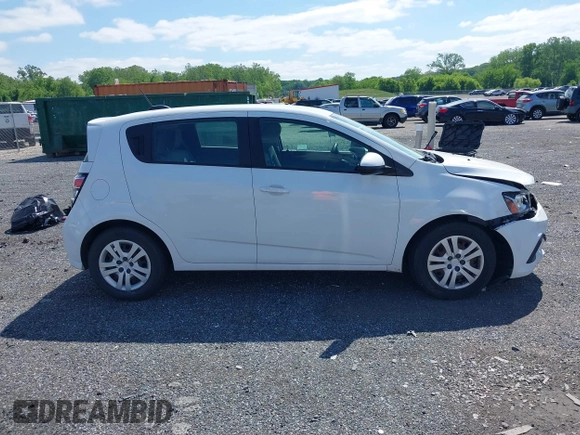 2020 Chevrolet Sonic LT z VIN 1G1JG6SBXL4112344, wystawiony jako IAAI lot #42197358 z przebiegiem 89 720 mil mil oraz . Historia ofert i sprzedaży dostępna na DreamBid. Obrazek 13.