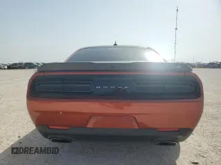 2022 Dodge Challenger R/T Scat Pack z VIN 2C3CDZFJ8NH109304, wystawiony jako Copart lot #54798825 z przebiegiem 23 845 mil mil oraz Szkoda całkowita • Salvage title. Historia ofert i sprzedaży dostępna na DreamBid. Obrazek 6.