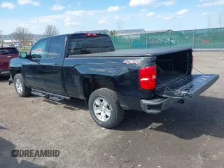 2017 Chevrolet Silverado 1500 LT with VIN 1GCVKREH7HZ347707, listed as a IAAI auction lot 41928961 with 58,800 mi miles and . Bid and sale history available at DreamBid. Image 3.