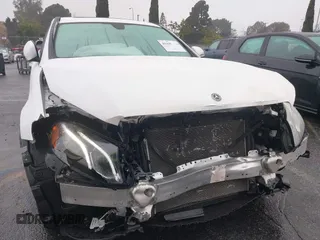 2020 Mercedes-Benz E 350 с VIN W1KZF8DB4LA826368, выставлен на аукционе IAAI как лот 41449930 с пробегом 31 319 миль миль и . История ставок и продаж доступна на DreamBid. Изображение 6.