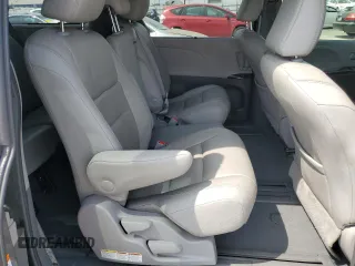 2020 Toyota Sienna XLE Auto Access Seat с VIN 5TDYZ3DC5LS054345, выставлен на аукционе Copart как лот 58808945 с пробегом Не указан миль и Списание • Salvage title. История ставок и продаж доступна на DreamBid. Изображение 11.