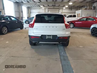 2020 Volvo XC40 Inscription с VIN YV4AC2HL9L2287186, выставлен на аукционе IAAI как лот 41737185 с пробегом 21 083 миль миль и . История ставок и продаж доступна на DreamBid. Изображение 16.