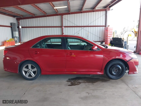 2014 Toyota Camry L with VIN 4T1BF1FK6EU781222, listed as a IAAI auction lot 42000801 with 175,994 mi miles. Bid and sale history available at carsss.com. Image 13.