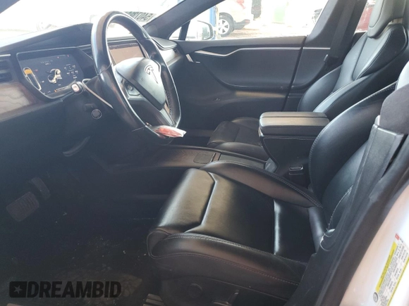 2019 Tesla Model S 75D с VIN 5YJSA1E20KF307100, выставлен на аукционе Copart как лот 54073805 с пробегом 93 644 миль миль и Списание • Salvage title. История ставок и продаж доступна на DreamBid. Изображение 7.